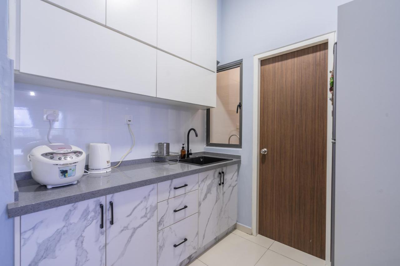 Peaceful 3-Bedroom With Pool 5 Pax - Wangsa Maju Kuala Lumpur Exteriör bild